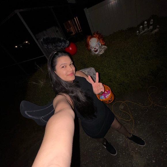 Meet your Posher, Valentina - Picture 2 of 4